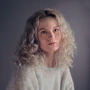 Meet your Posher, Henrietta